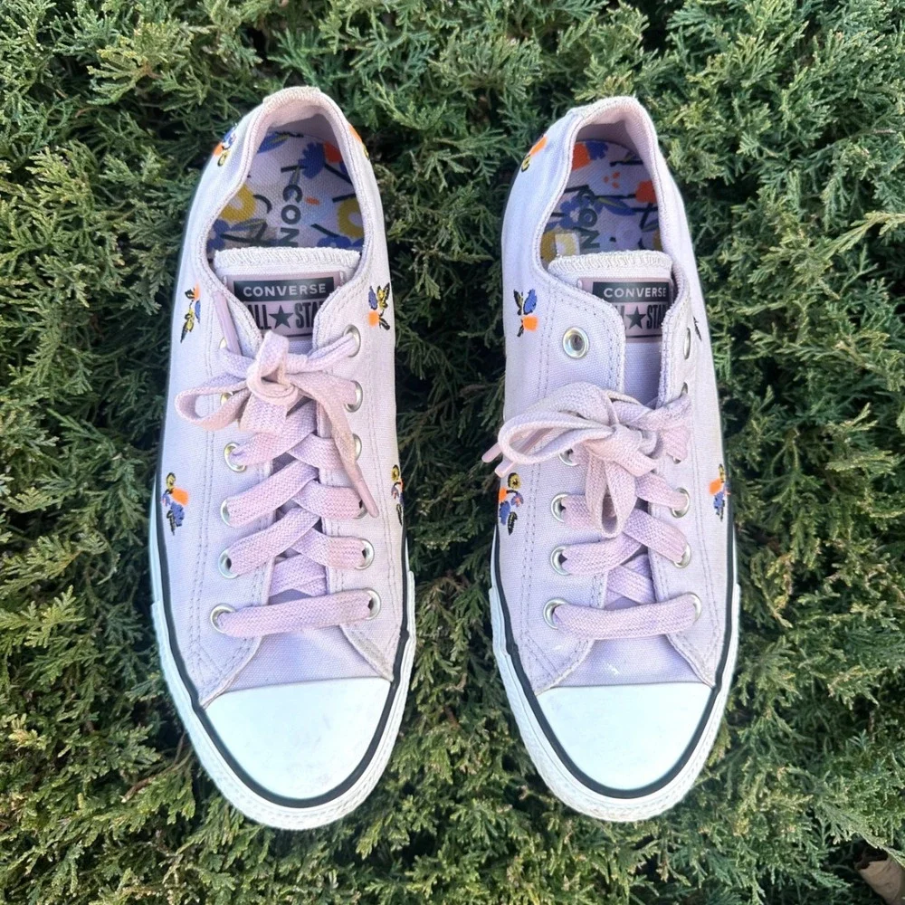 Converse Chuck Taylor All‎ Star We Are Stronger Together Sneakers Women's SZ 9